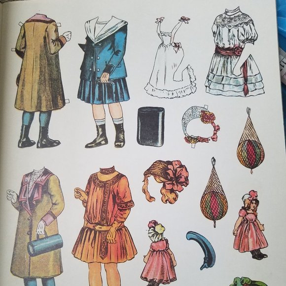 Antique Edwardian Paper Dolls 8 Dolls/32 costumes - Picture 10 of 13